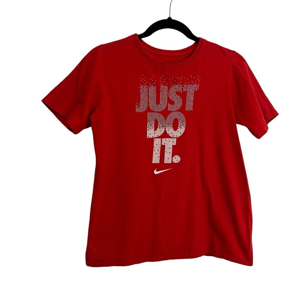 The Nike Tee JUST DO IT Swoosh Logo Graphic Tee Short Sleeve Red Boys Youth XL